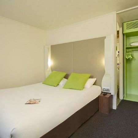 Campanile Lille - Seclin Hotel Bagian luar foto