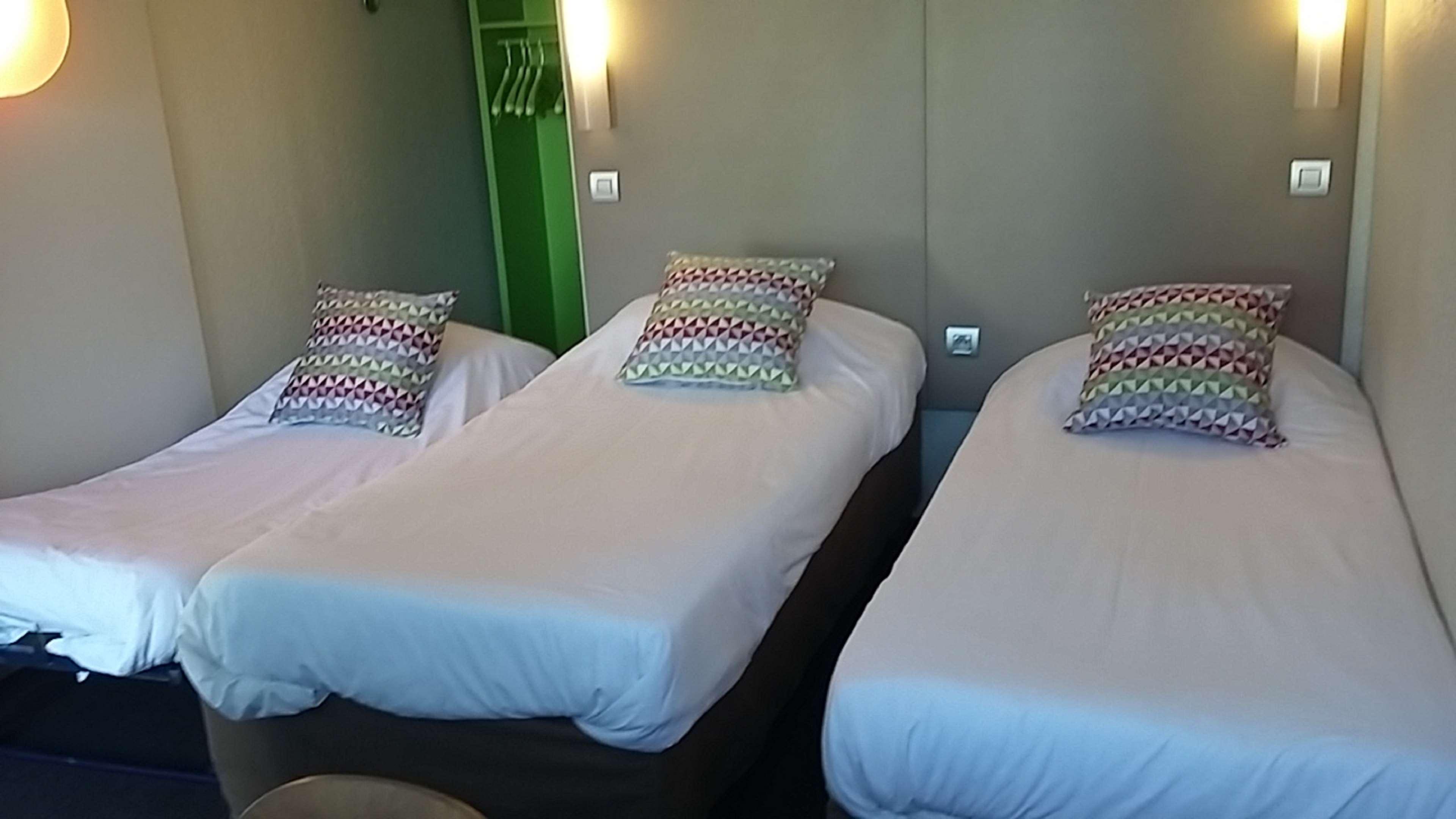 Campanile Lille - Seclin Hotel Bagian luar foto