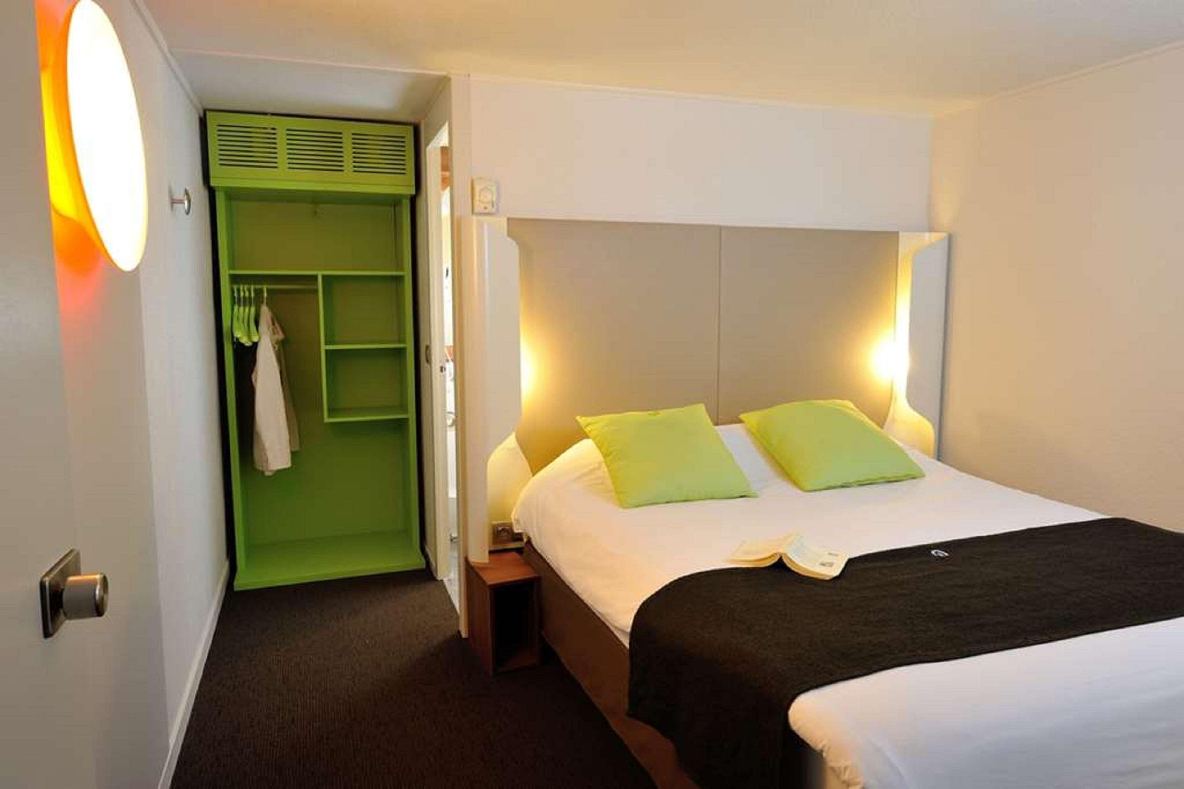 Campanile Lille - Seclin Hotel Bagian luar foto