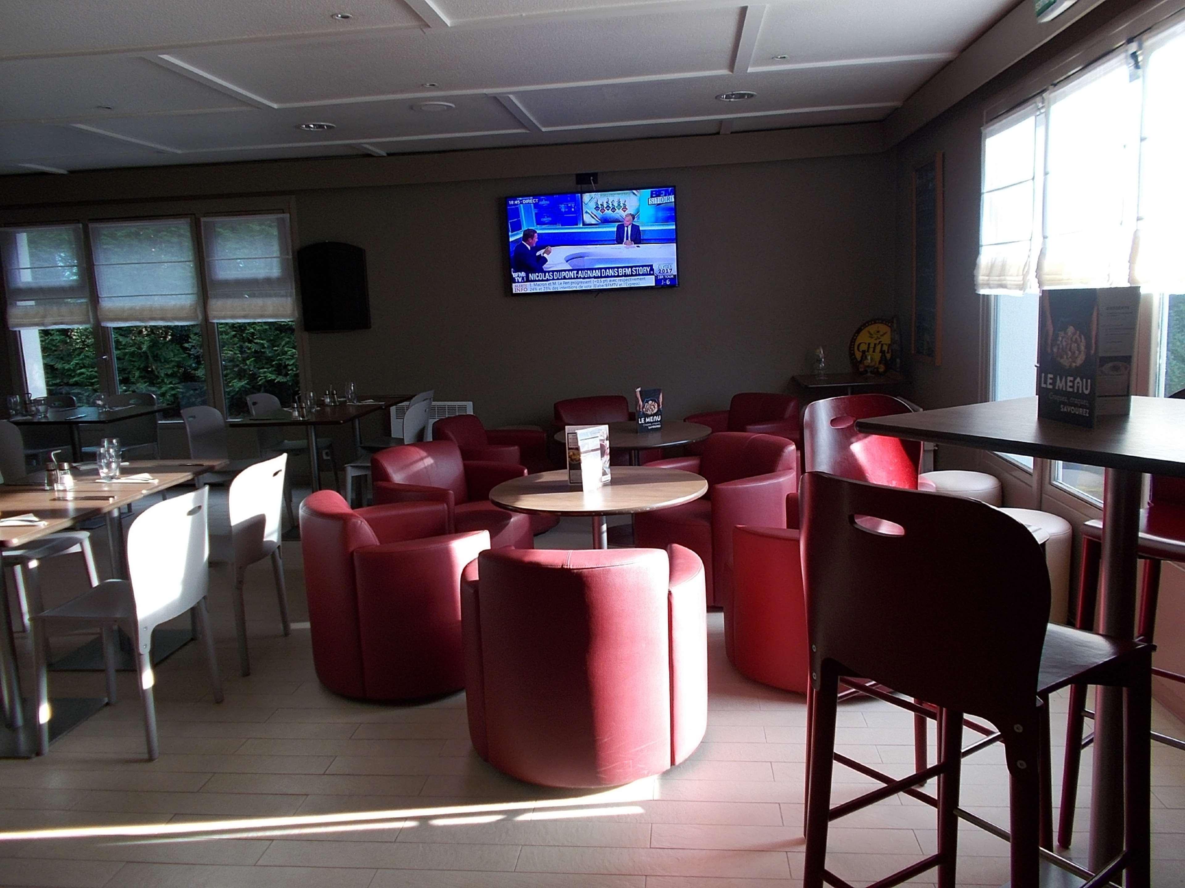 Campanile Lille - Seclin Hotel Bagian luar foto