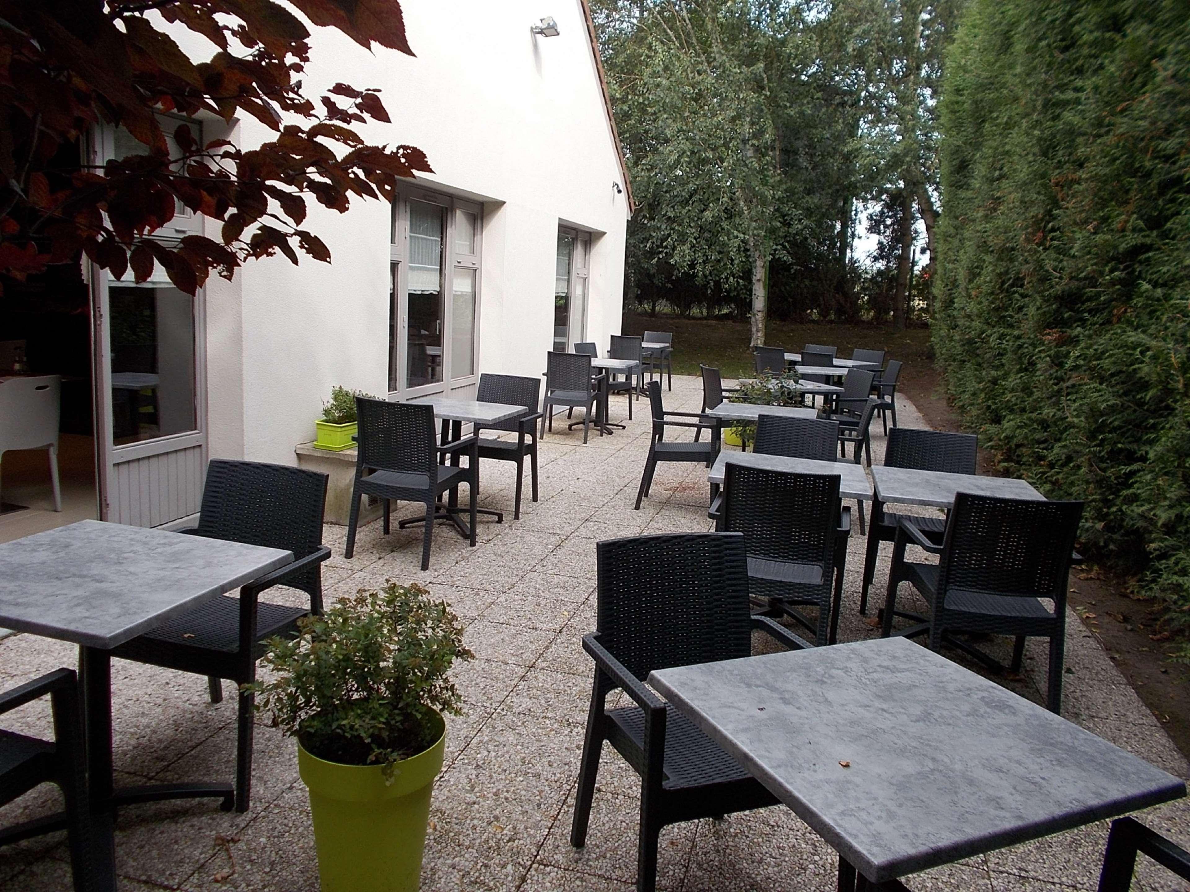 Campanile Lille - Seclin Hotel Bagian luar foto