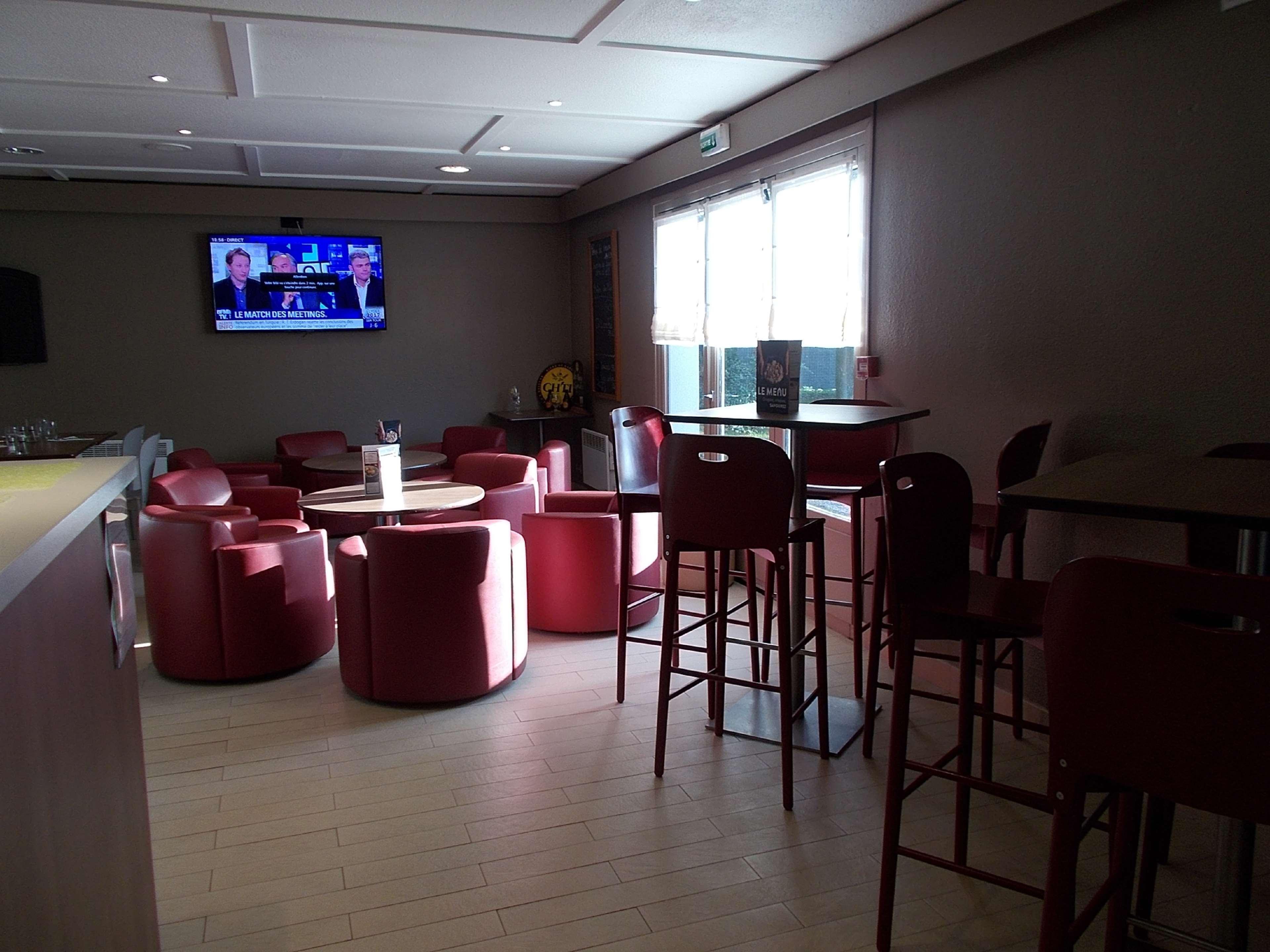 Campanile Lille - Seclin Hotel Bagian luar foto