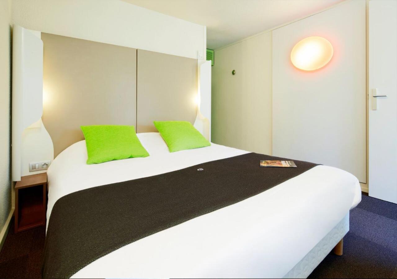 Campanile Lille - Seclin Hotel Bagian luar foto